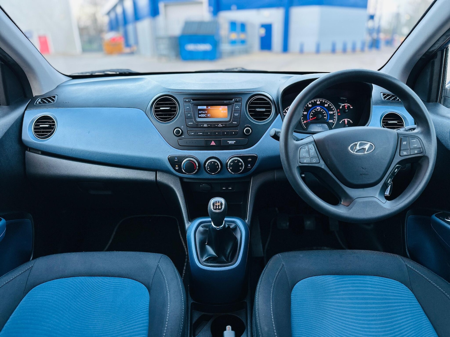 Used Hyundai i10 2015 for sale - 77054116: Photo 28