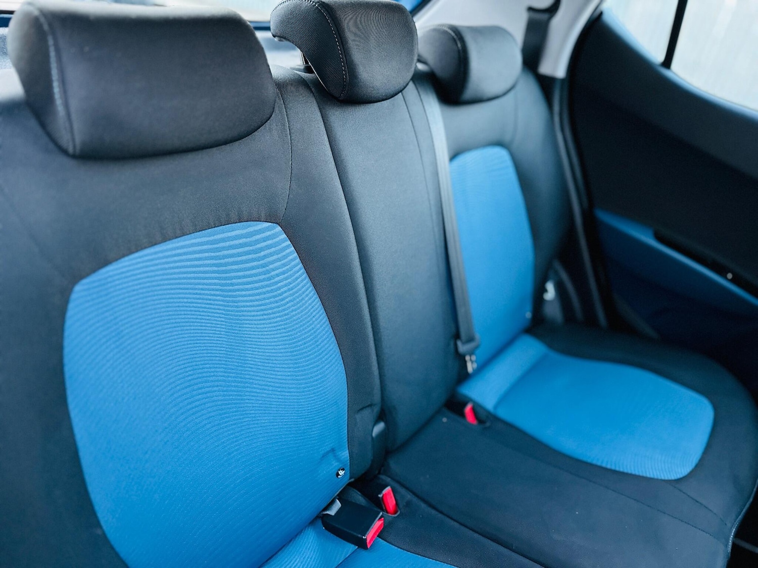 Used Hyundai i10 2015 for sale - 77054116: Photo 30