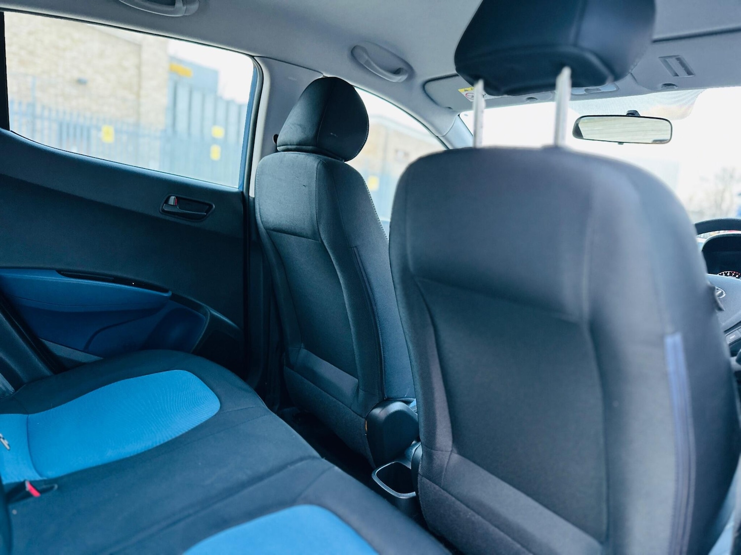 Used Hyundai i10 2015 for sale - 77054116: Photo 31