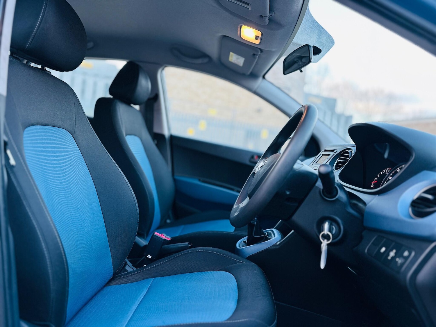 Used Hyundai i10 2015 for sale - 77054116: Photo 49