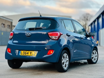 Used Hyundai i10 2015 for sale - 77054116: Photo