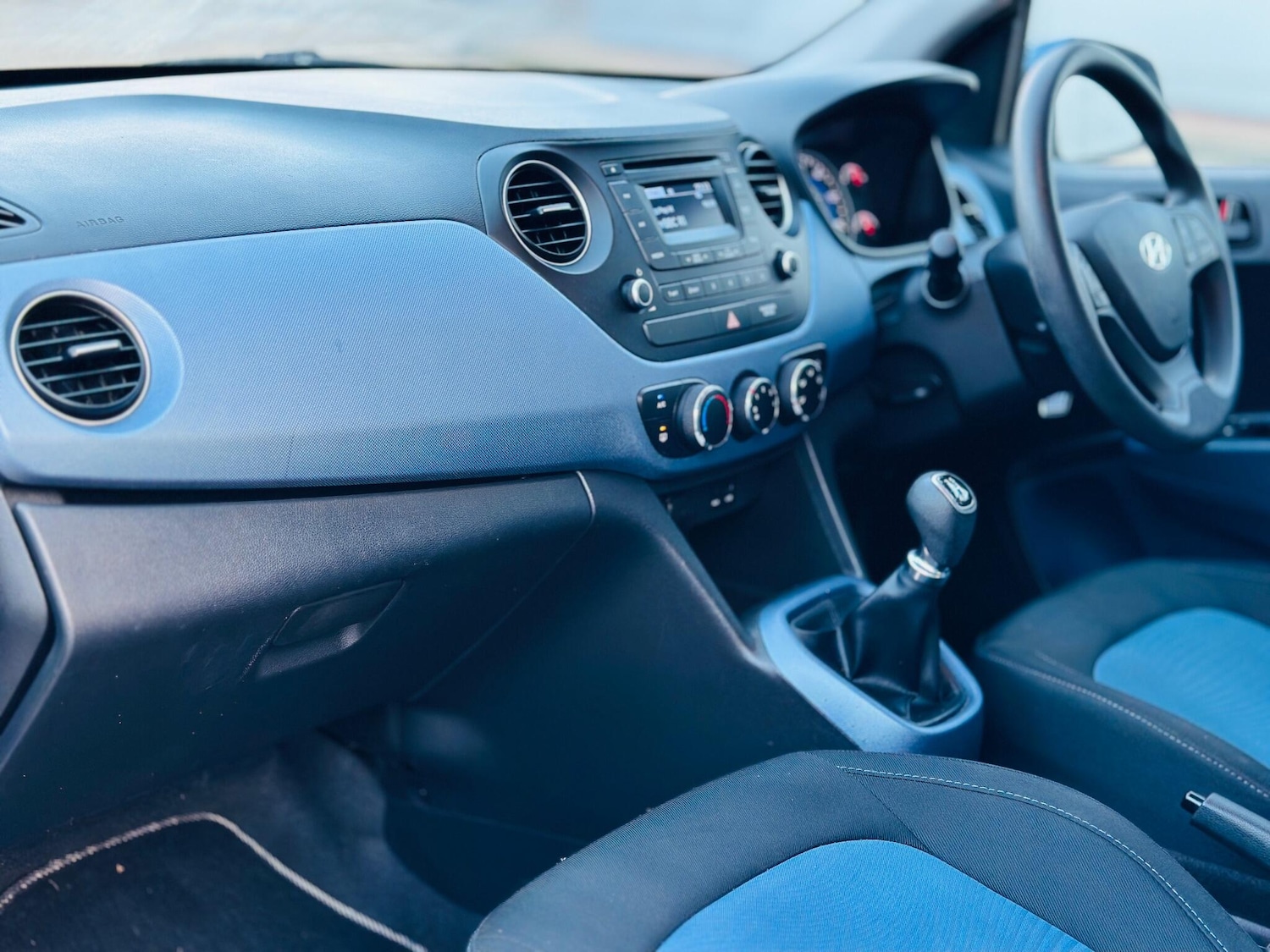 Used Hyundai i10 2015 for sale - 77054116: Photo 50