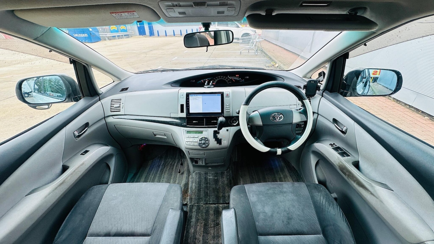 Used Toyota Estima 2018 for sale - 76473177: Photo 3