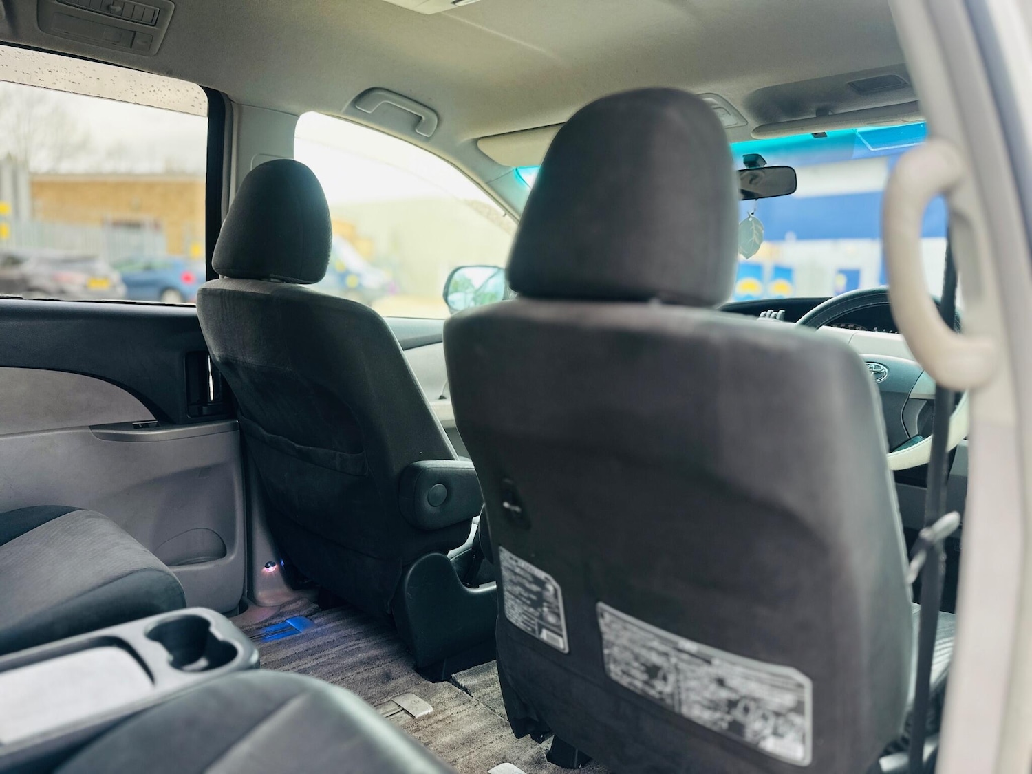 Used Toyota Estima 2018 for sale - 76473177: Photo 32