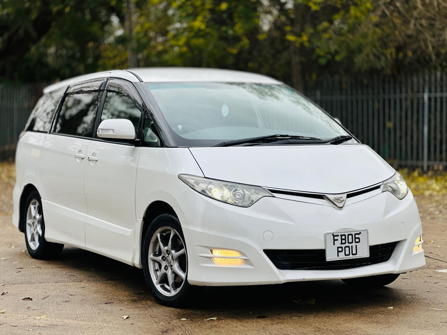 Used Toyota Estima 2018 for sale - 76473177: Photo 40