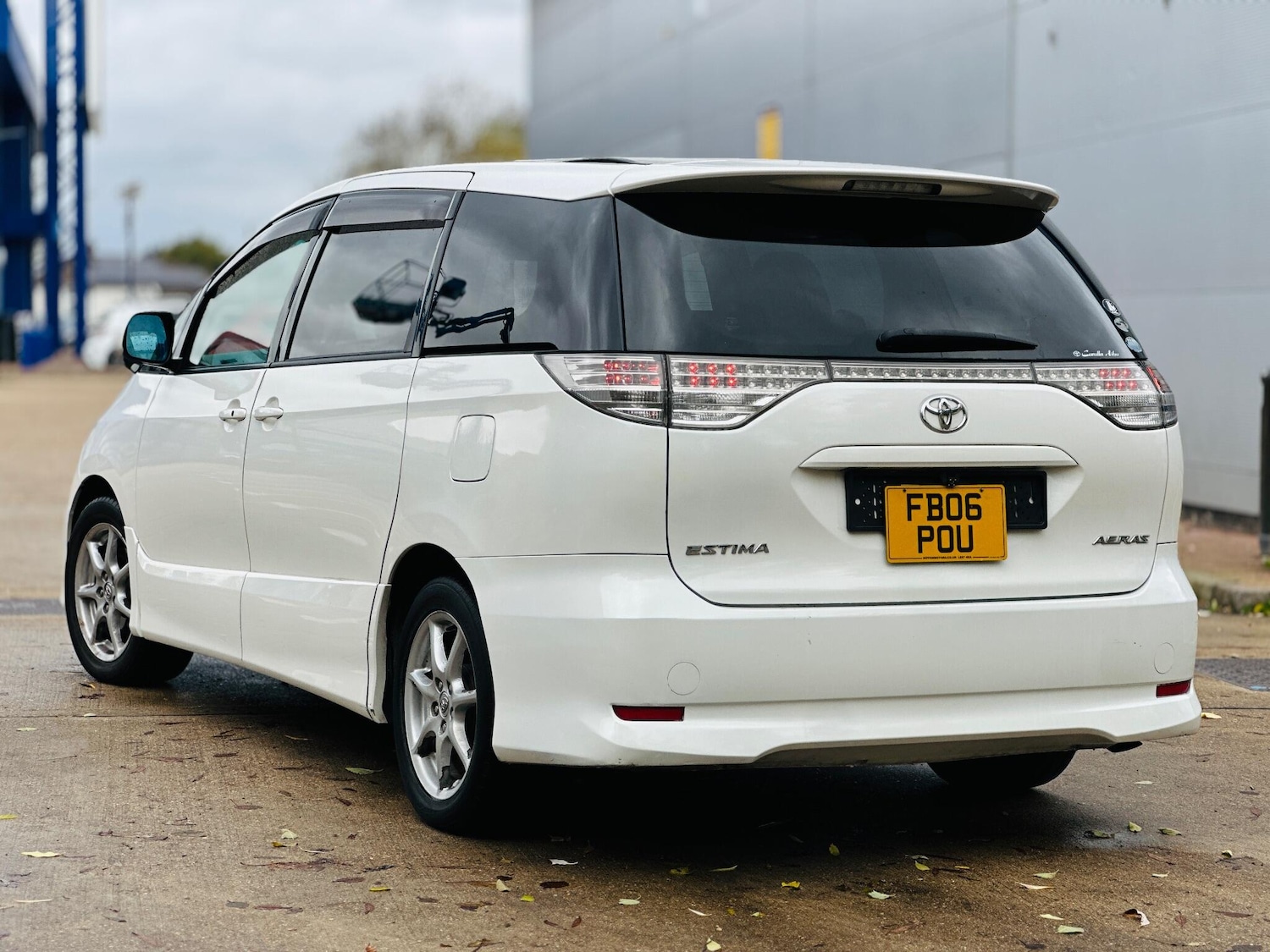 Used Toyota Estima 2018 for sale - 76473177: Photo 43