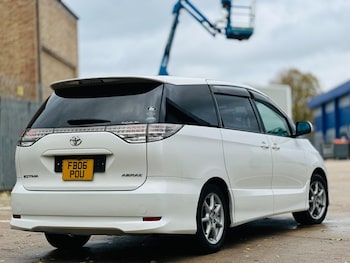 Used Toyota Estima 2018 for sale - 76473177: Photo