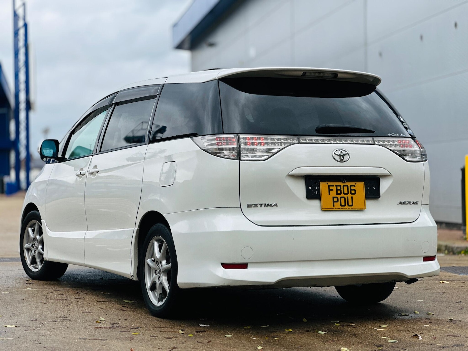 Used Toyota Estima 2018 for sale - 76473177: Photo 5