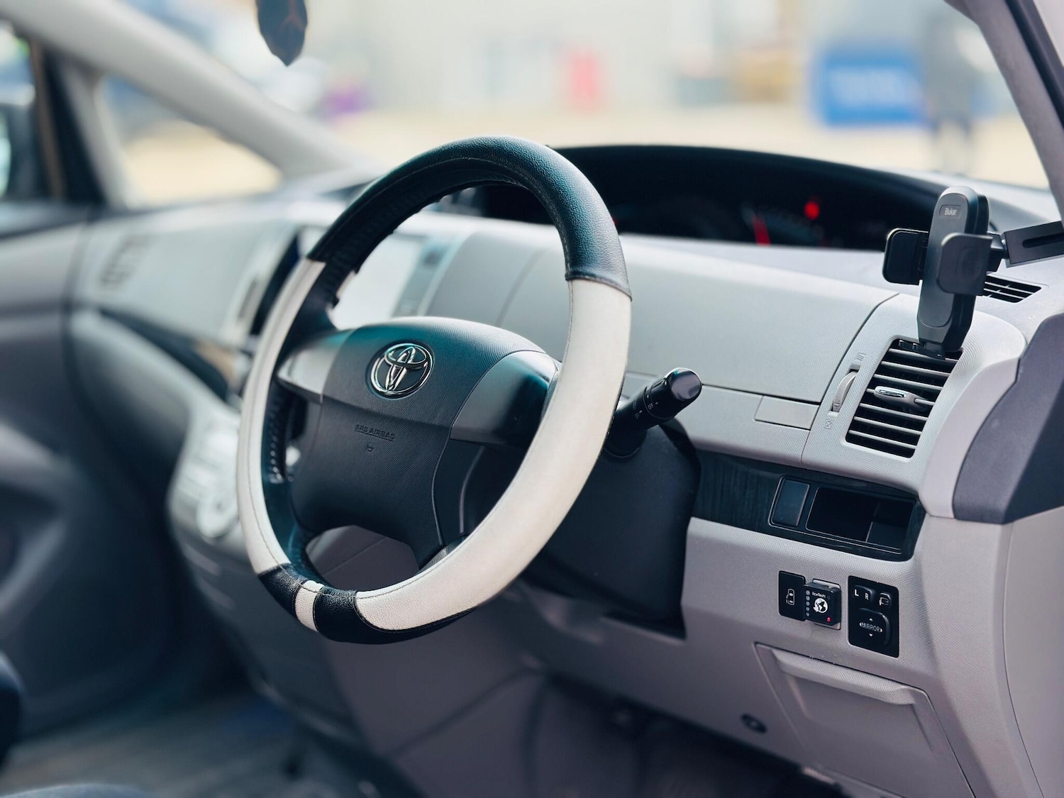 Used Toyota Estima 2018 for sale - 76473177: Photo 52