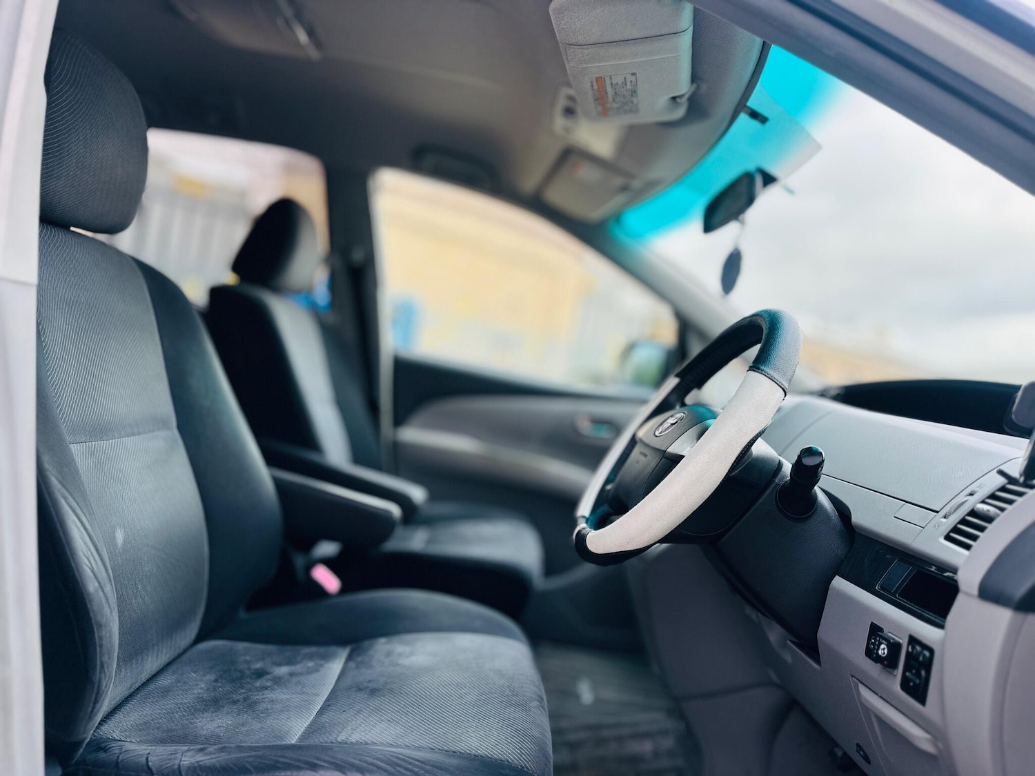 Used Toyota Estima 2018 for sale - 76473177: Photo 53