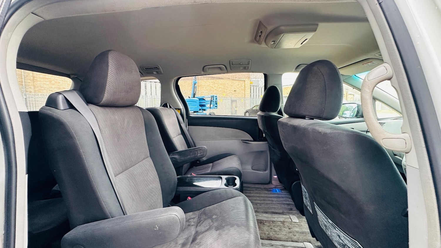 Used Toyota Estima 2018 for sale - 76473177: Photo 58