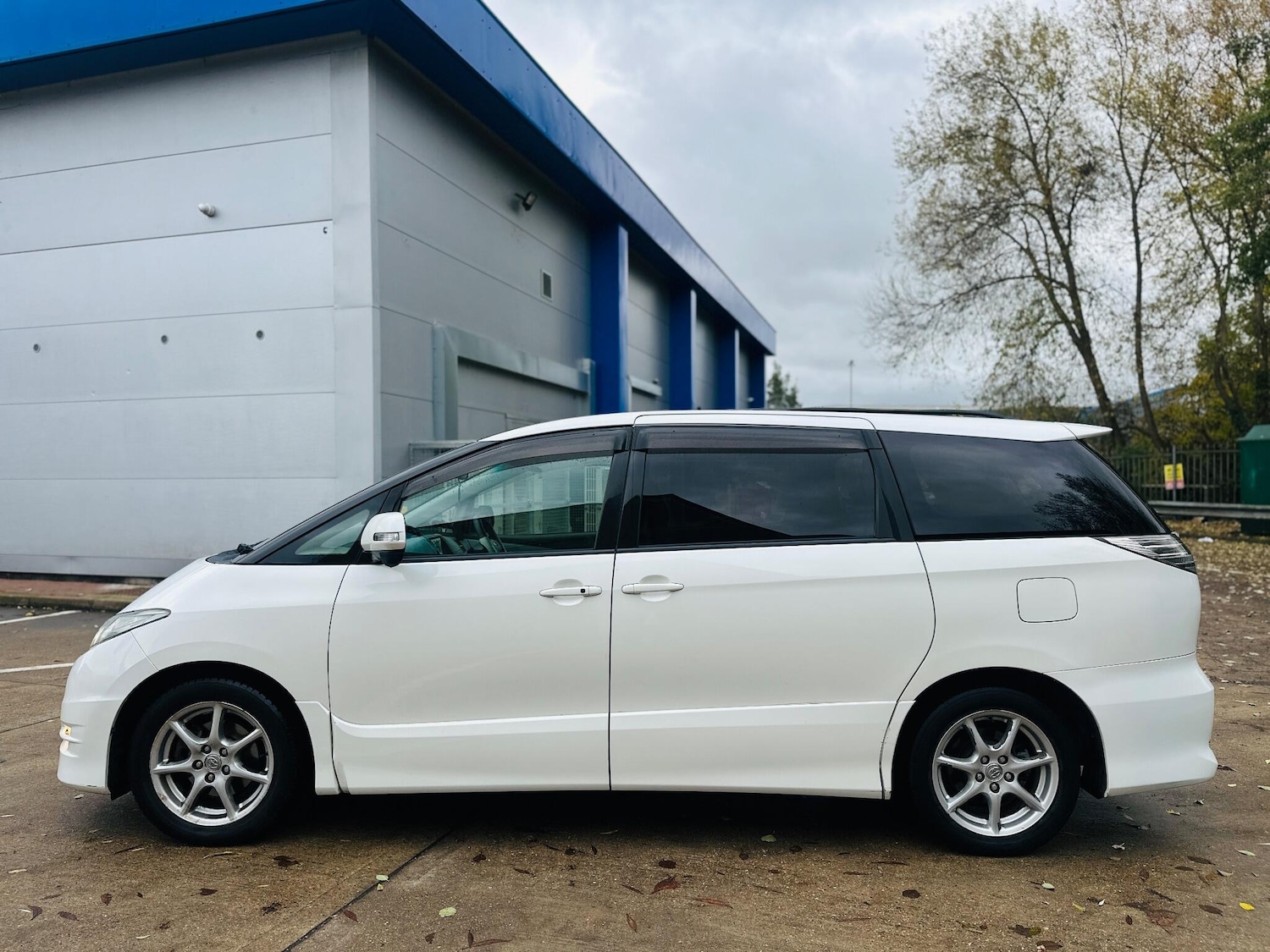 Used Toyota Estima 2018 for sale - 76473177: Photo 9