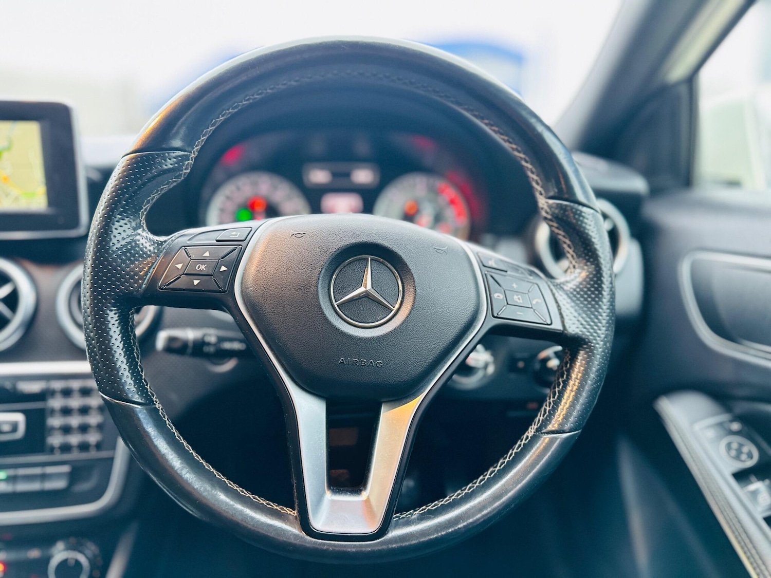 Used Mercedes-Benz A-Class 2014 for sale - 77633626: Photo 14