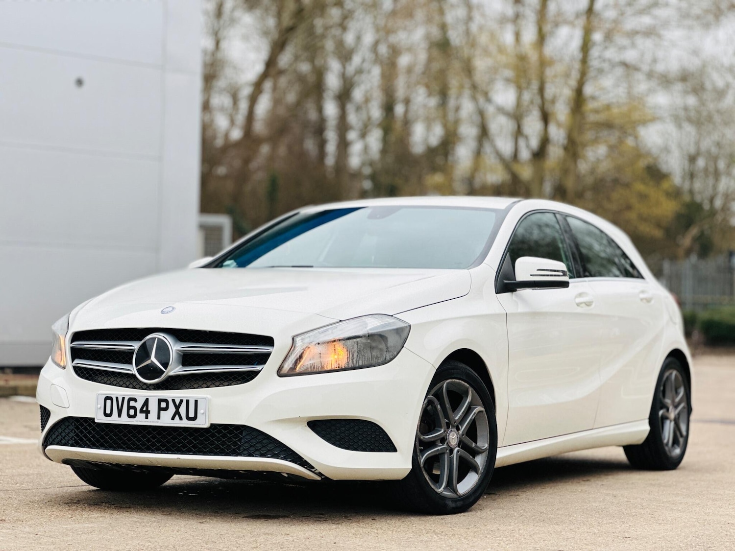 Used Mercedes-Benz A-Class 2014 for sale - 77633626: Photo 2