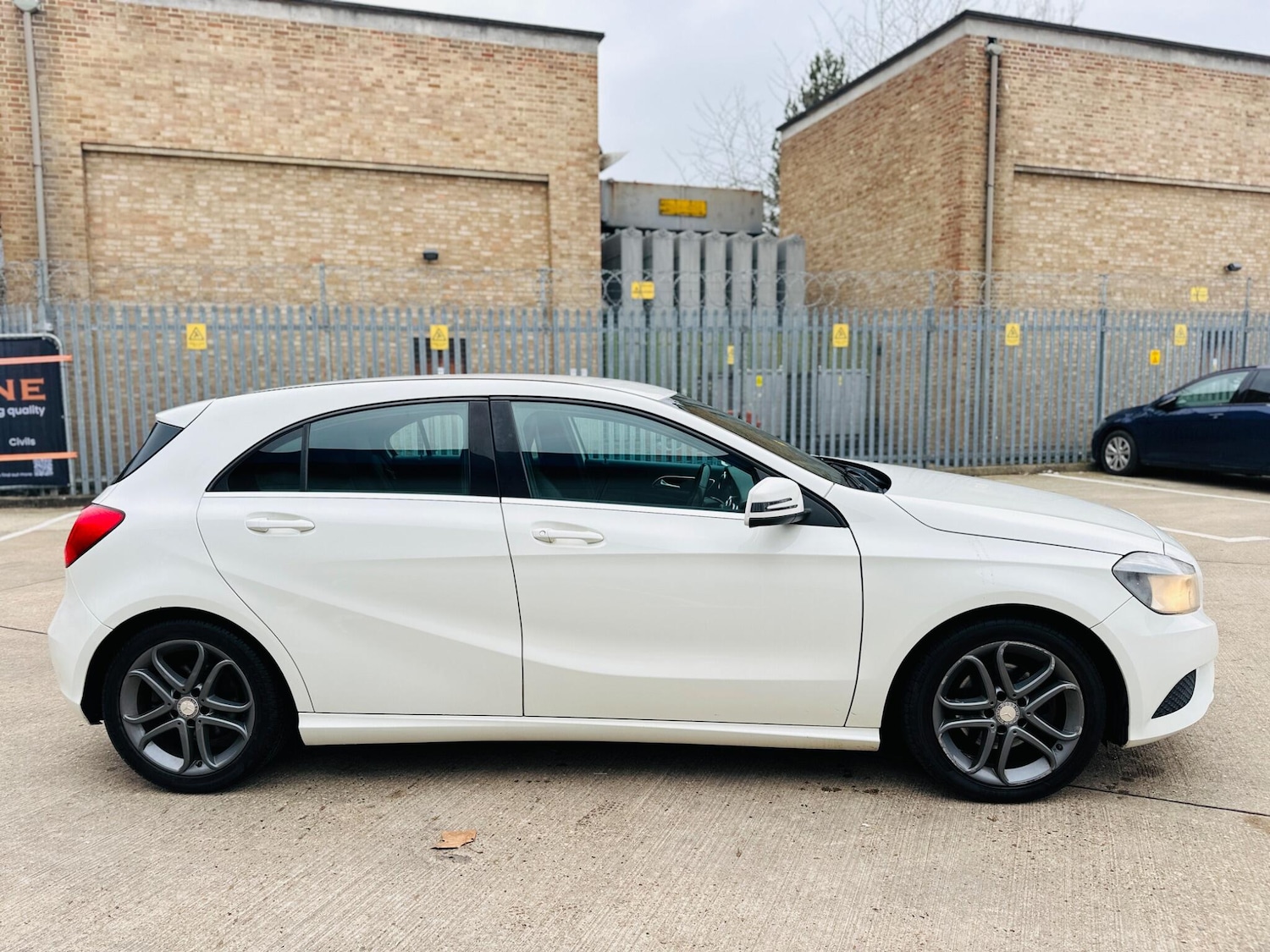 Used Mercedes-Benz A-Class 2014 for sale - 77633626: Photo 43
