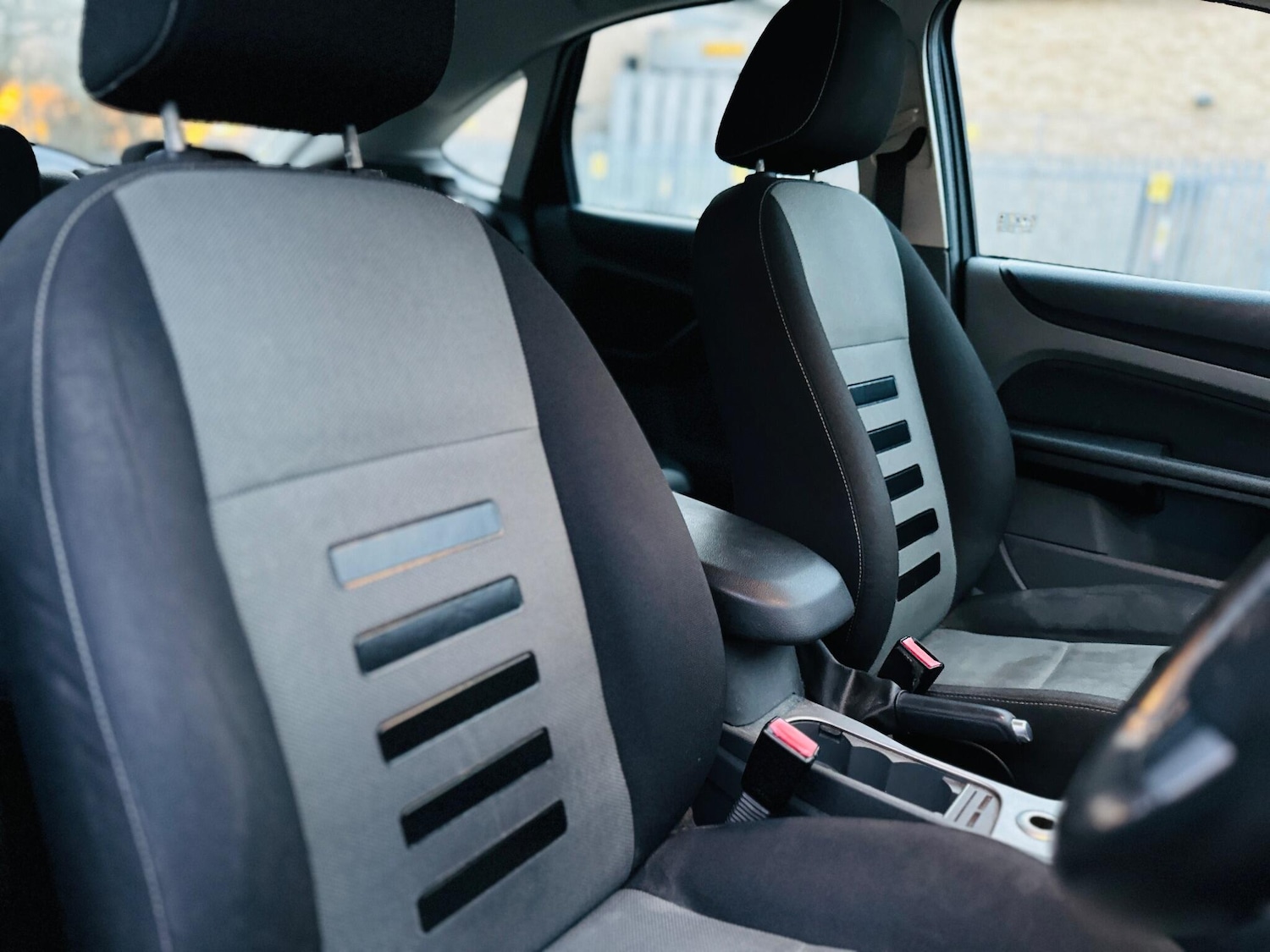 Used Ford Focus 2009 for sale - 77084405: Photo 19