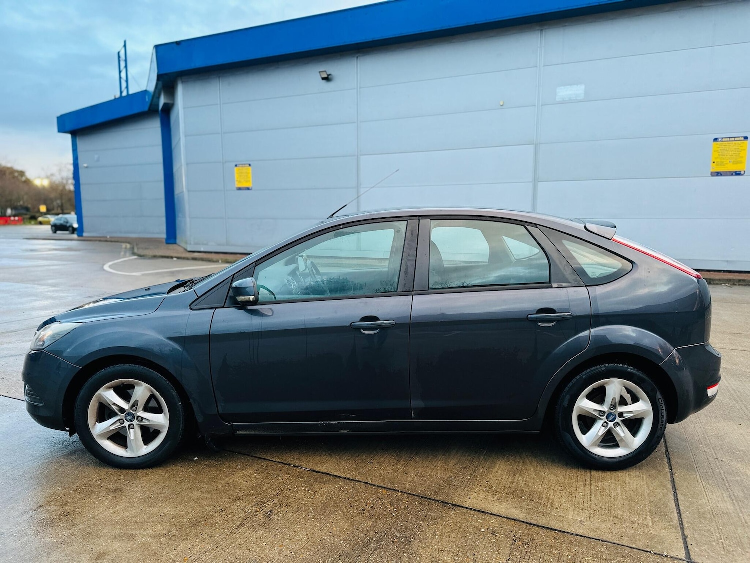 Used Ford Focus 2009 for sale - 77084405: Photo 40