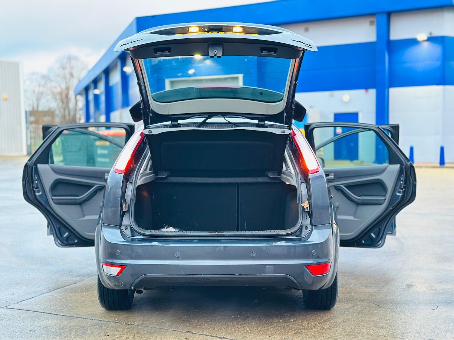 Used Ford Focus 2009 for sale - 77084405: Photo 42