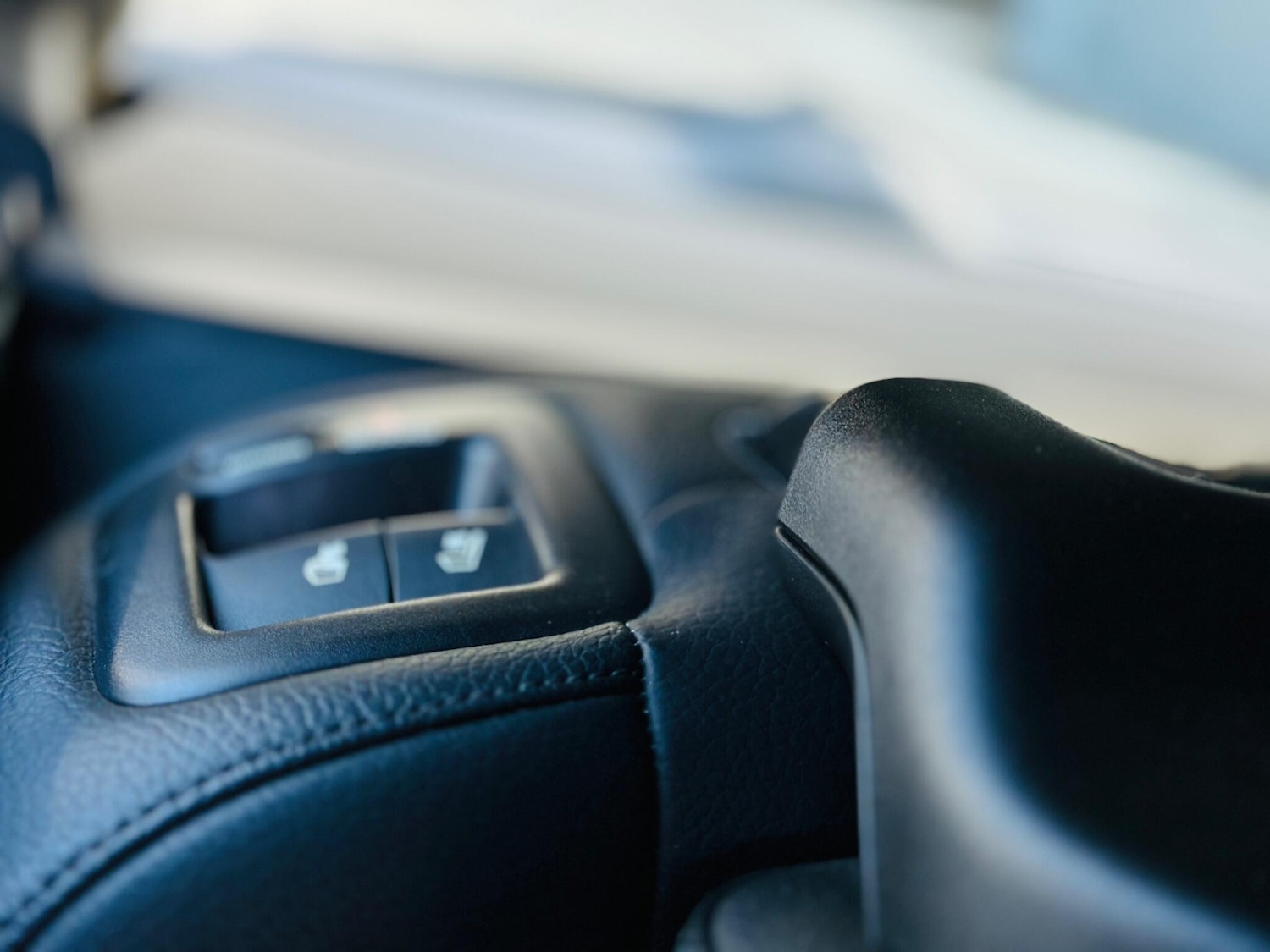 Used Volvo XC60 for sale - 77768071: Photo 15