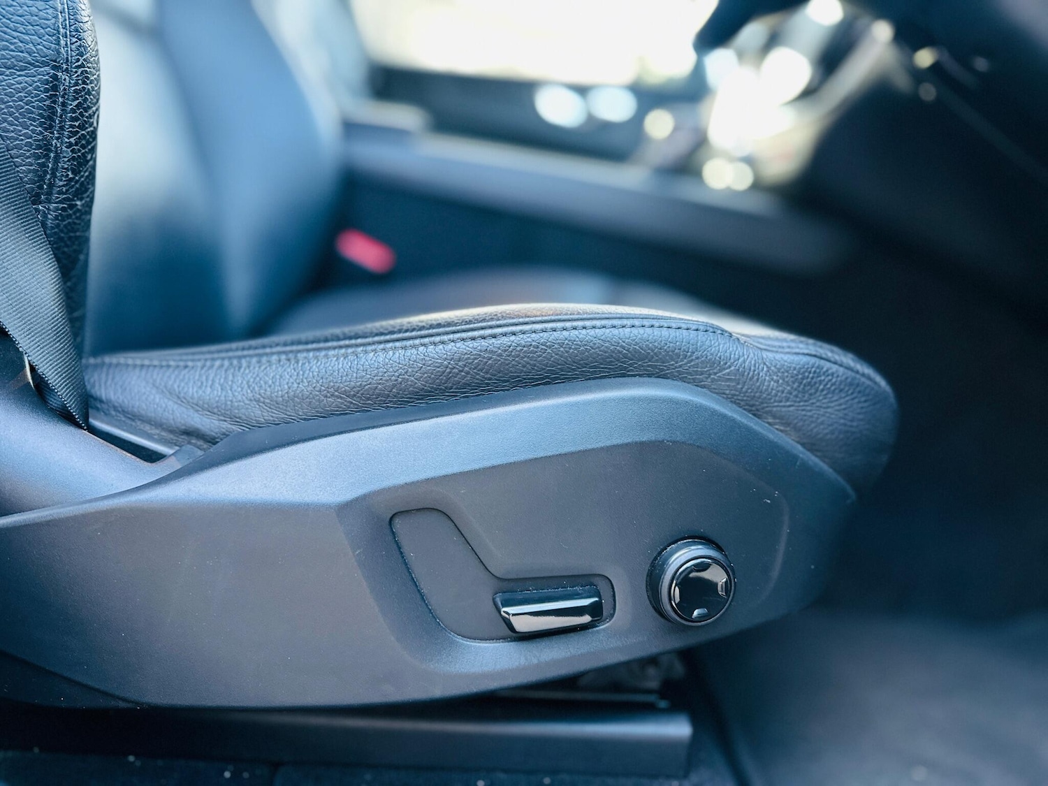 Used Volvo XC60 for sale - 77768071: Photo 18