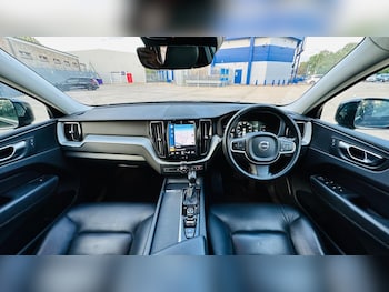Used Volvo XC60 2018 for sale - 77768071: Photo