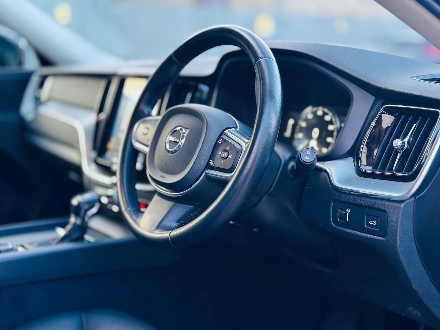 Used Volvo XC60 for sale - 77768071: Photo 52