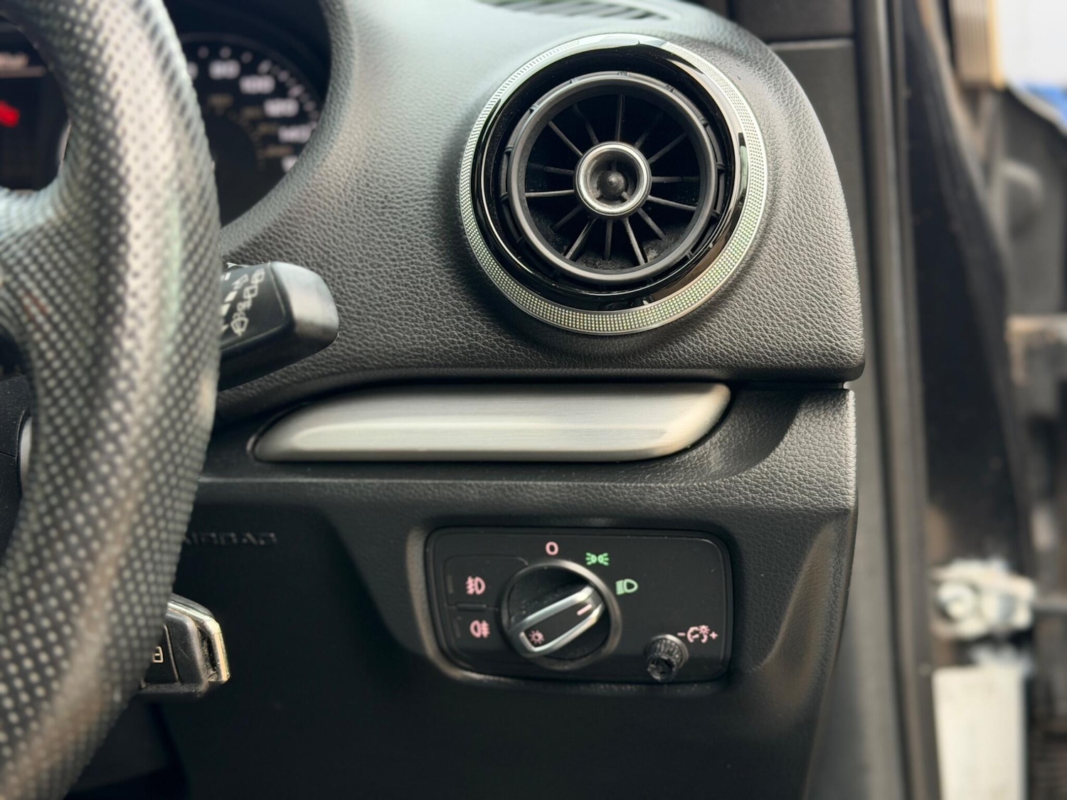 Used Audi A3 2014 for sale - 77440629: Photo 15