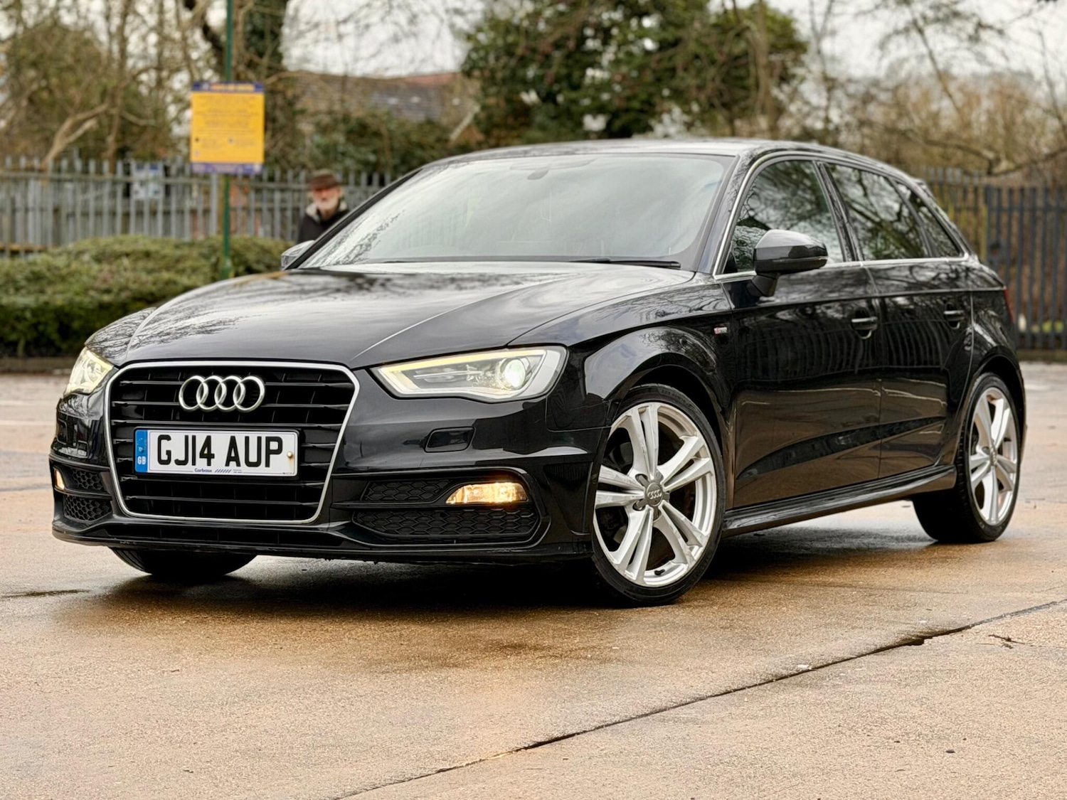 Used Audi A3 2014 for sale - 77440629: Photo 2