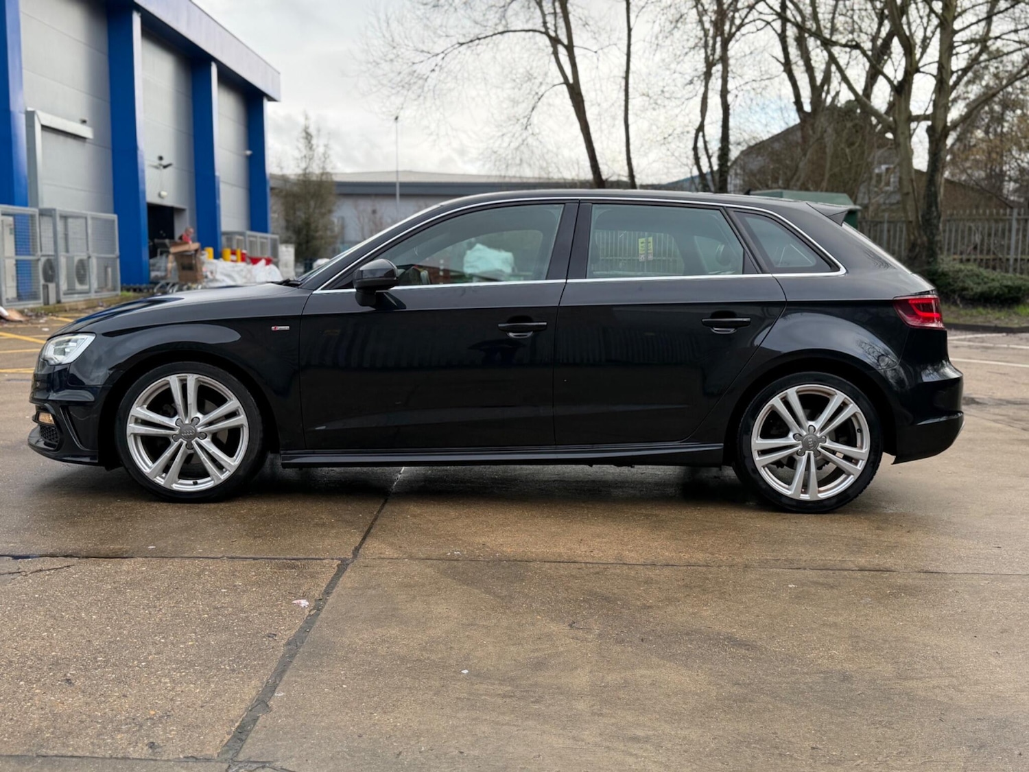 Used Audi A3 2014 for sale - 77440629: Photo 8