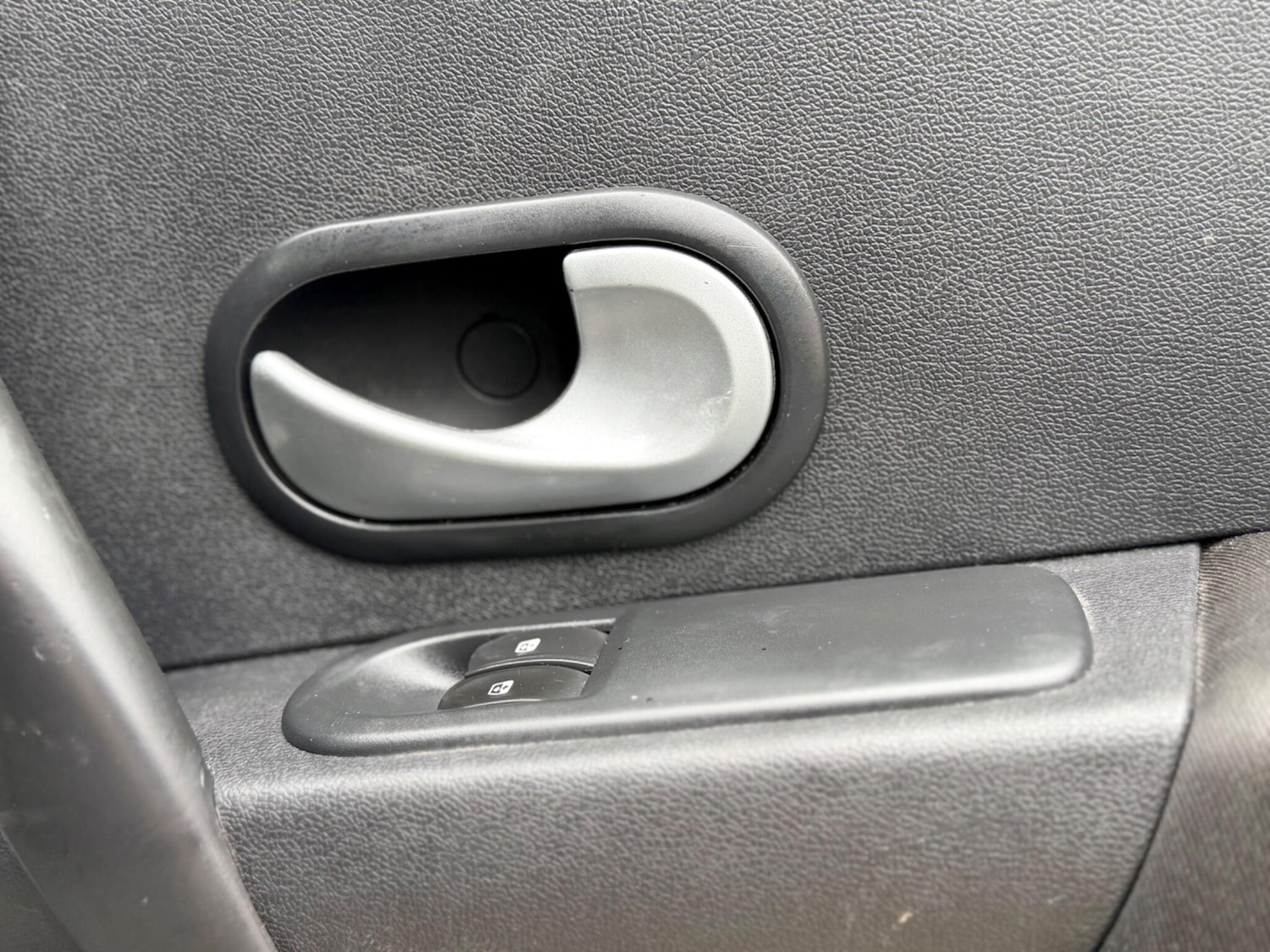 Used Renault Clio 2010 for sale - 77237720: Photo 13