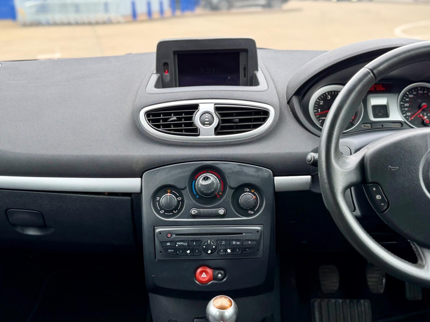 Used Renault Clio 2010 for sale - 77237720: Photo 14