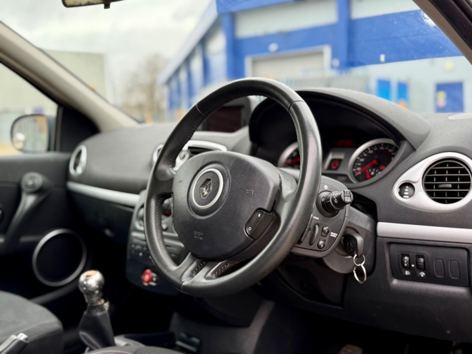 Used Renault Clio 2010 for sale - 77237720: Photo 23