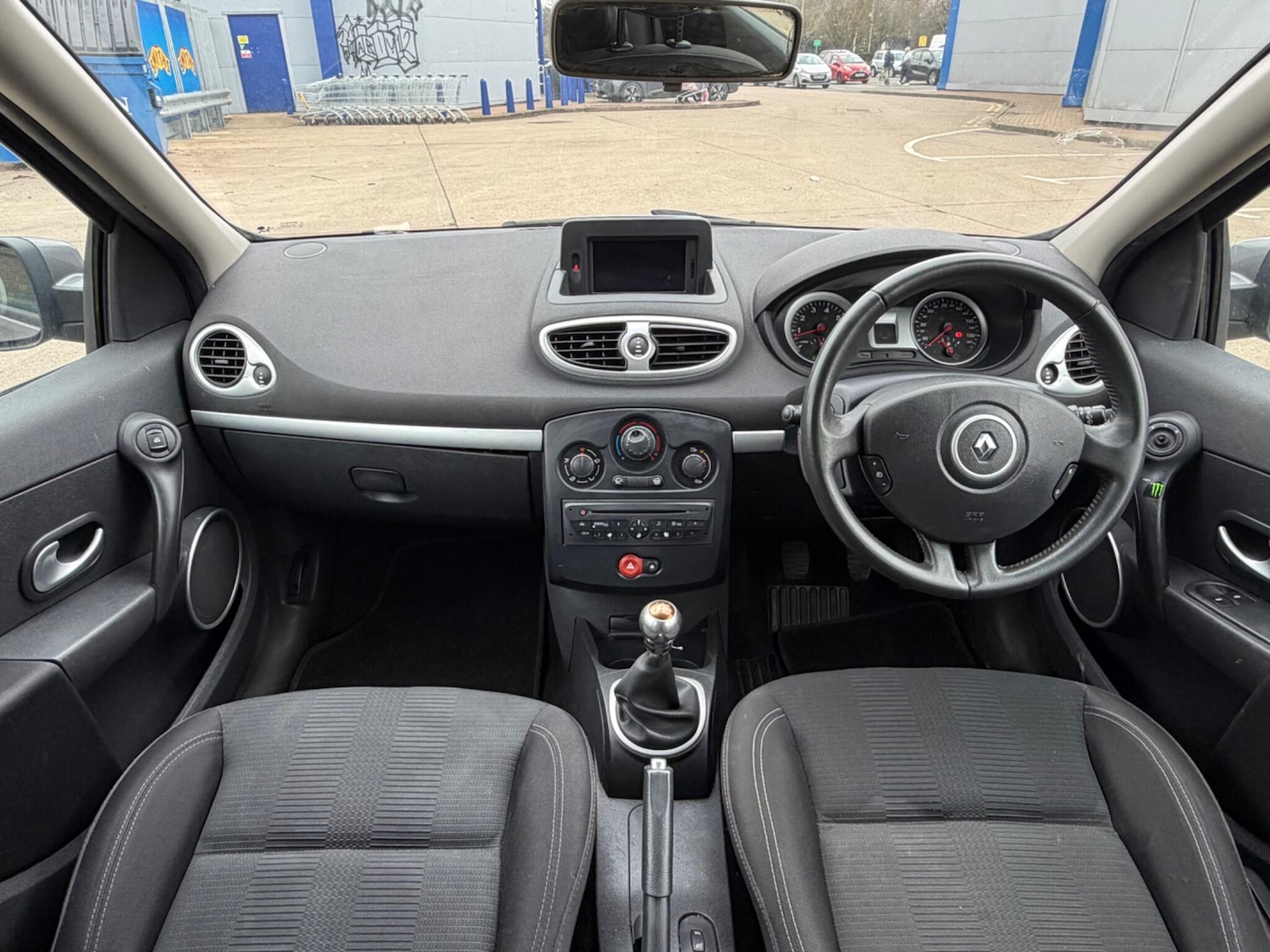 Used Renault Clio 2010 for sale - 77237720: Photo 3