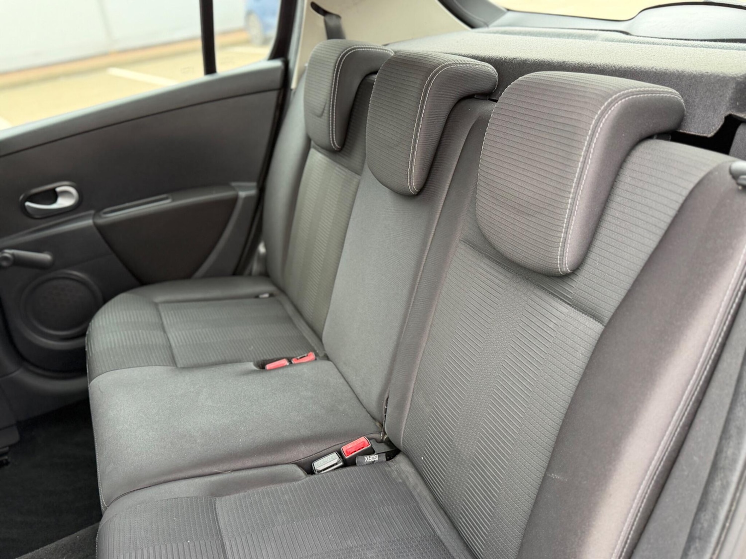 Used Renault Clio 2010 for sale - 77237720: Photo 33