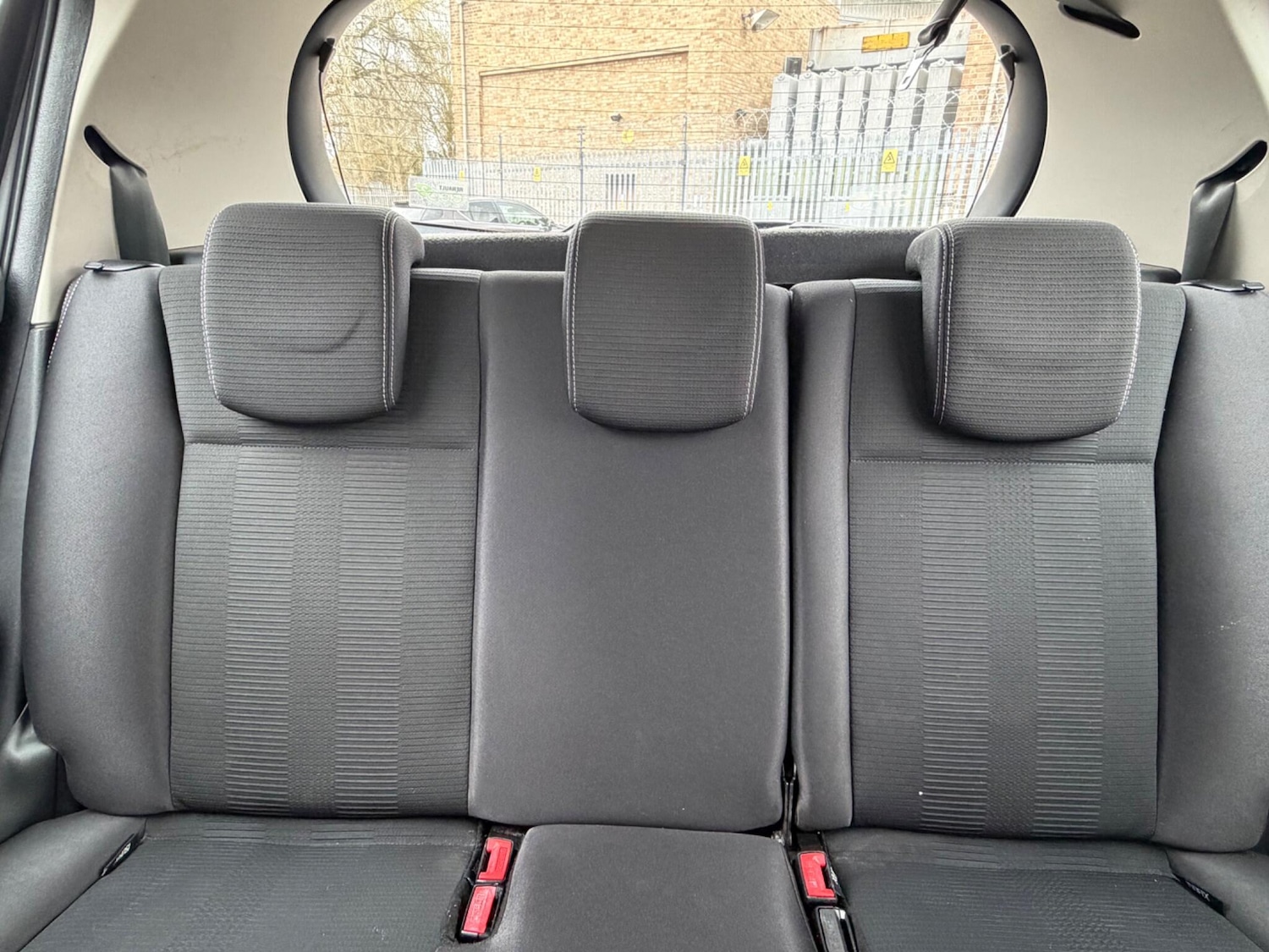 Used Renault Clio 2010 for sale - 77237720: Photo 35