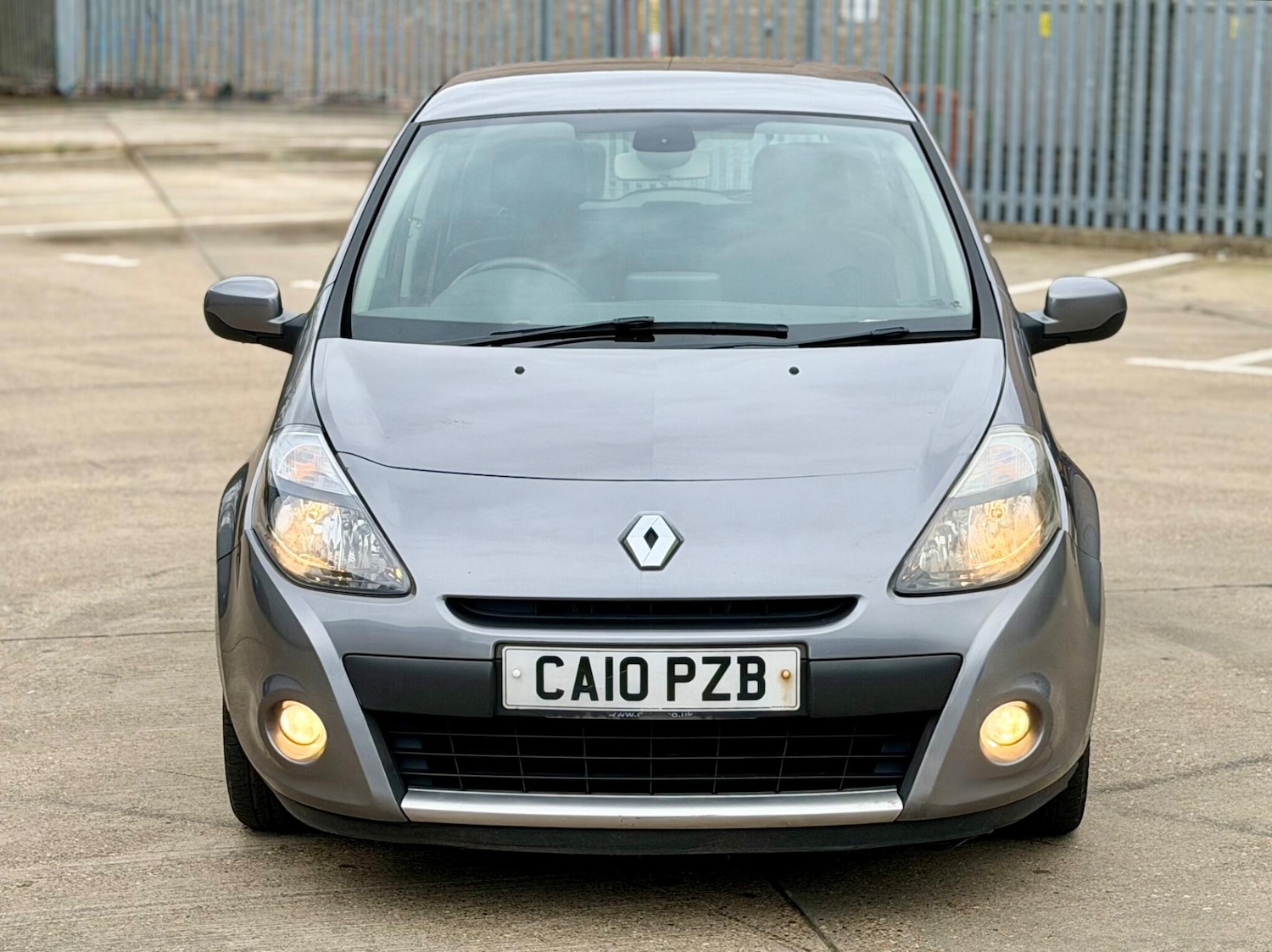 Used Renault Clio 2010 for sale - 77237720: Photo 41