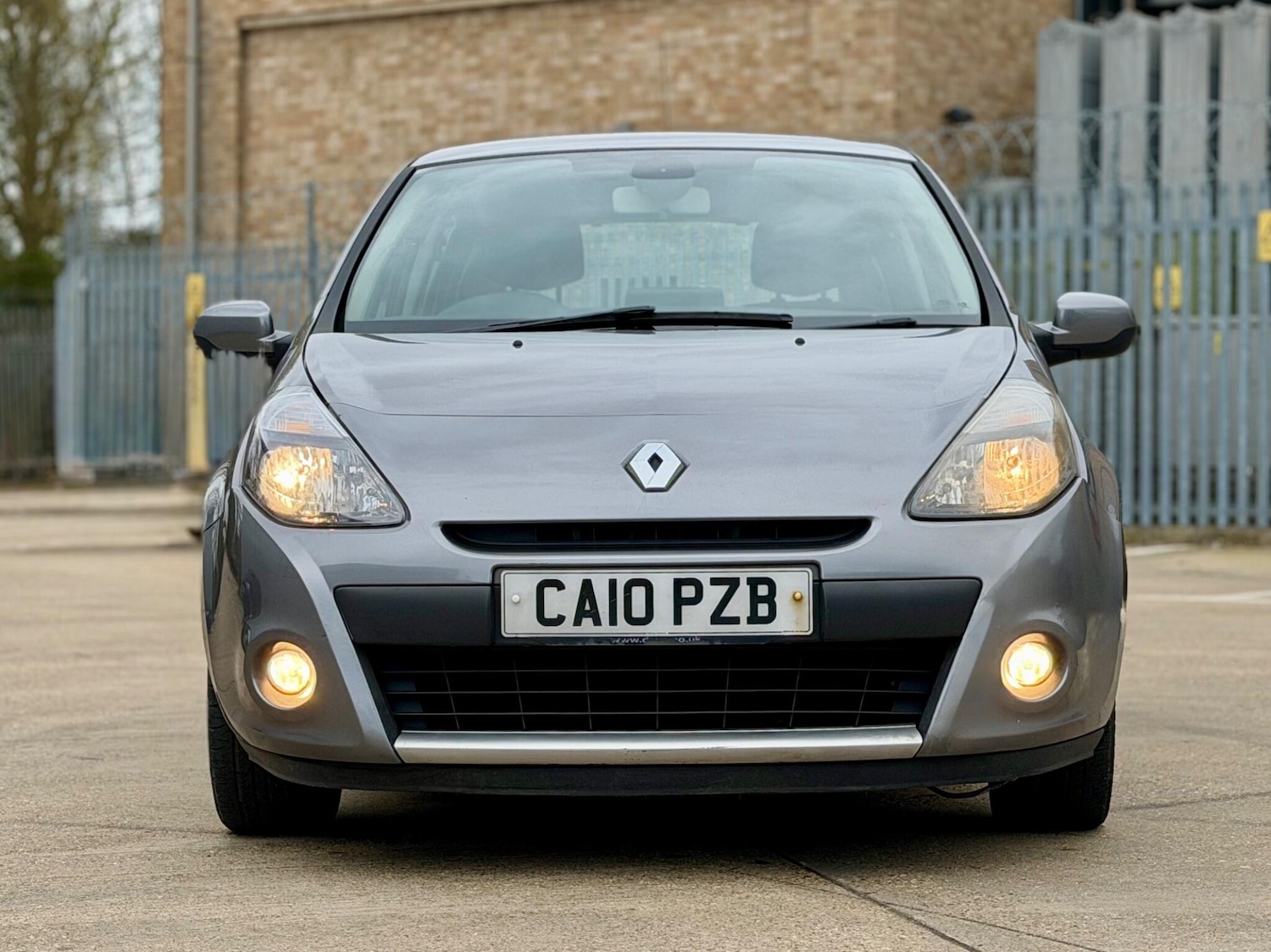 Used Renault Clio 2010 for sale - 77237720: Photo 6