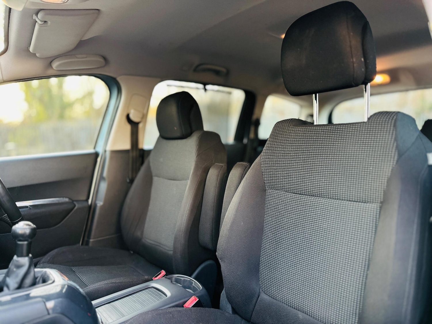 Used Peugeot 5008 2011 for sale - 77084424: Photo 24