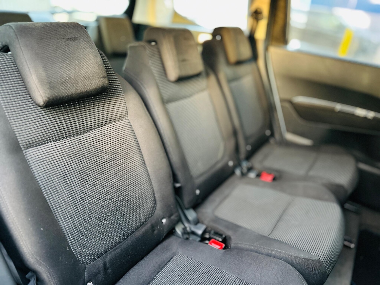 Used Peugeot 5008 2011 for sale - 77084424: Photo 28