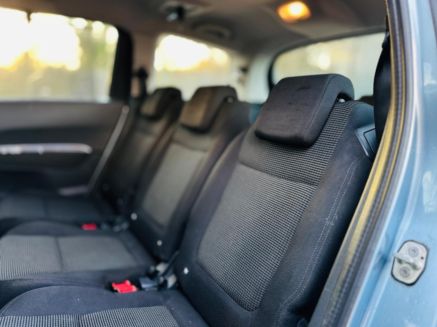 Used Peugeot 5008 2011 for sale - 77084424: Photo 30