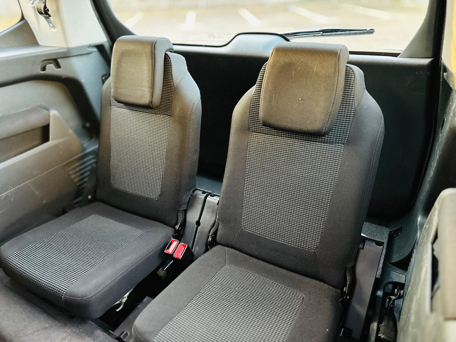 Used Peugeot 5008 2011 for sale - 77084424: Photo 35