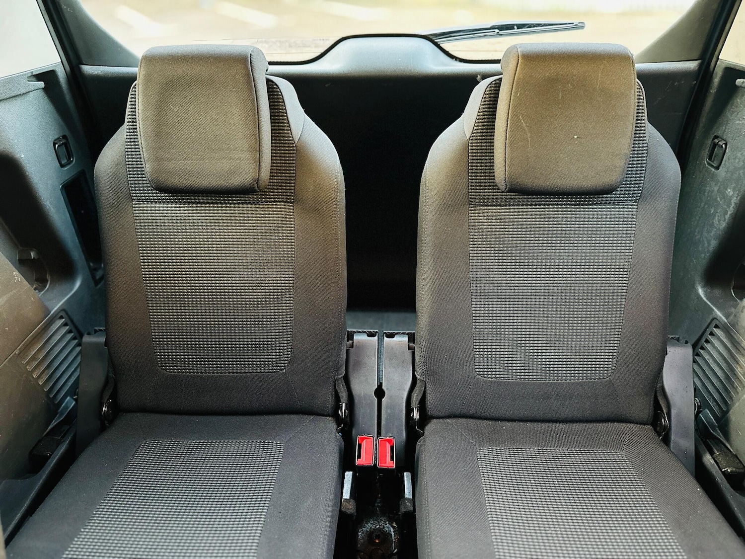 Used Peugeot 5008 2011 for sale - 77084424: Photo 36