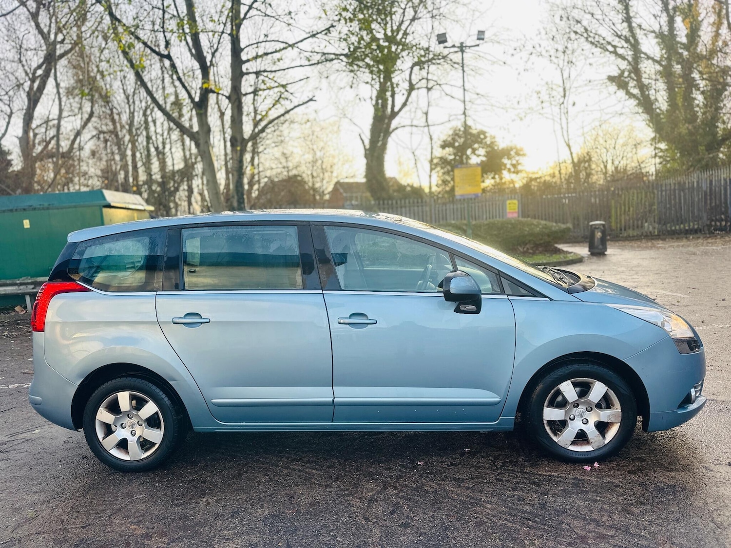 Used Peugeot 5008 2011 for sale - 77084424: Photo 43