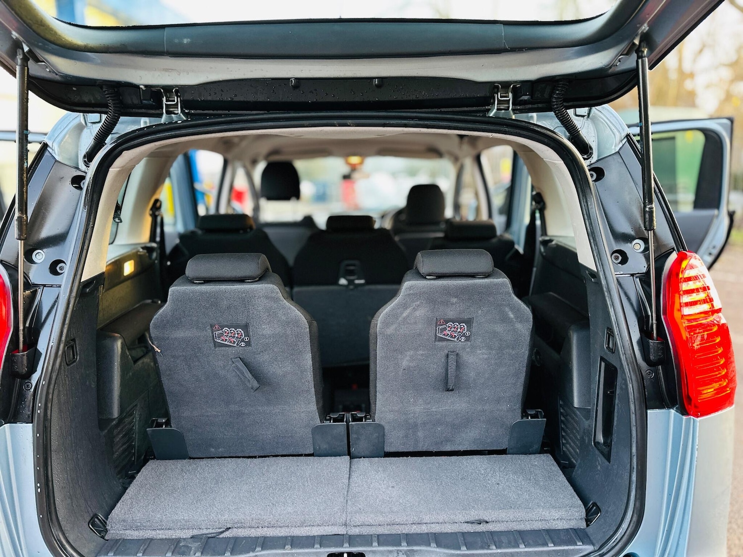 Used Peugeot 5008 2011 for sale - 77084424: Photo 47