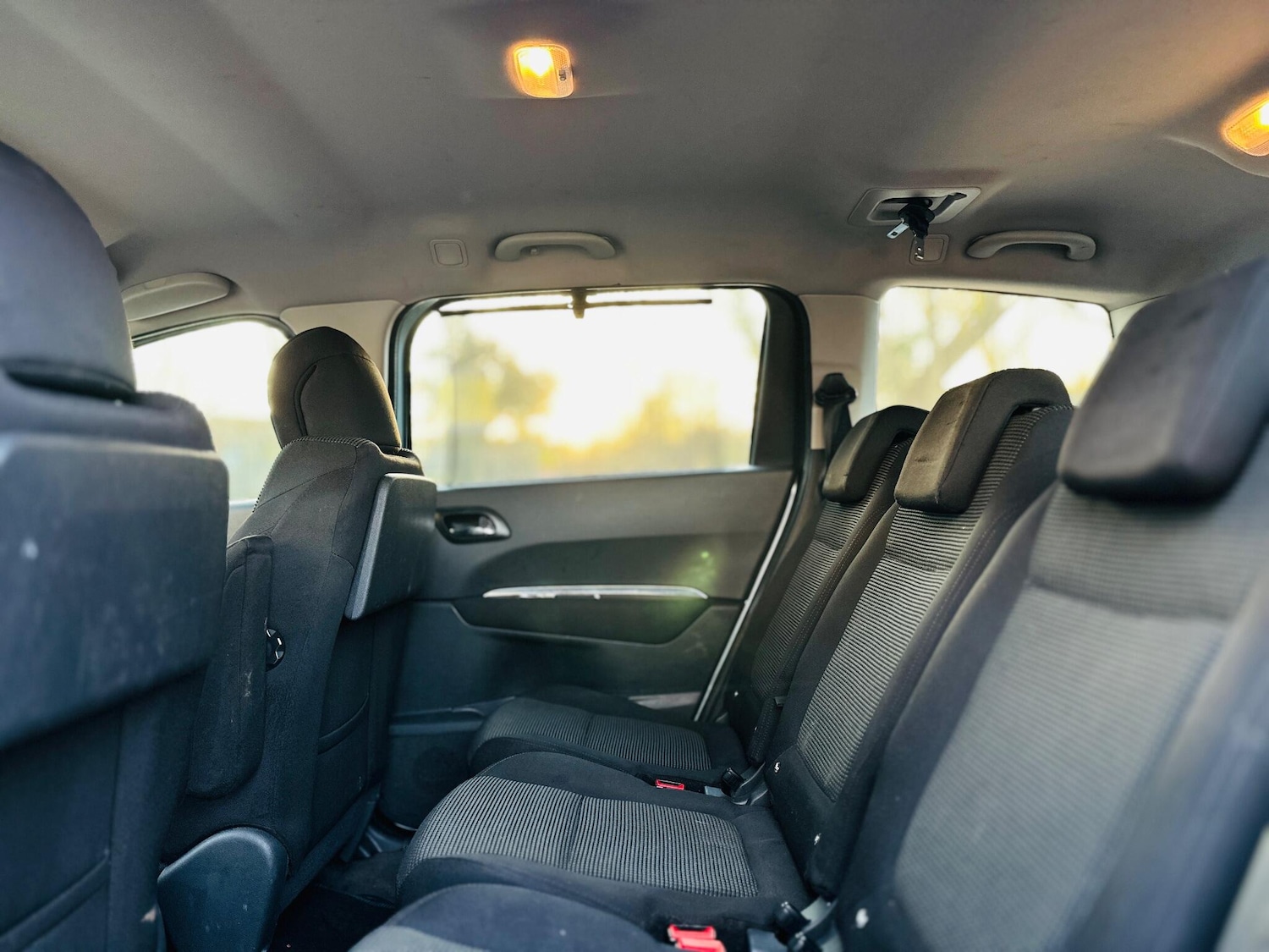 Used Peugeot 5008 2011 for sale - 77084424: Photo 55