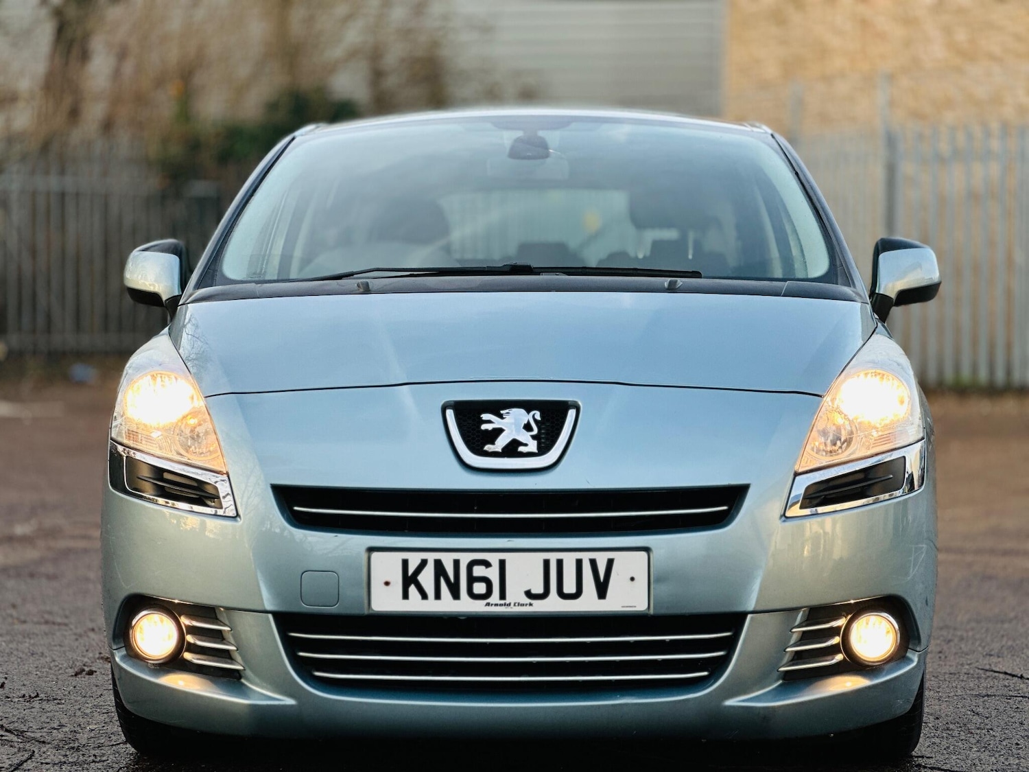 Used Peugeot 5008 2011 for sale - 77084424: Photo 6