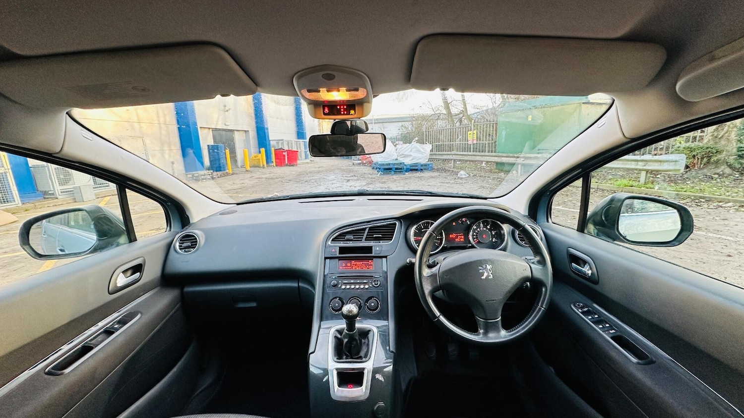 Used Peugeot 5008 2011 for sale - 77084424: Photo 60