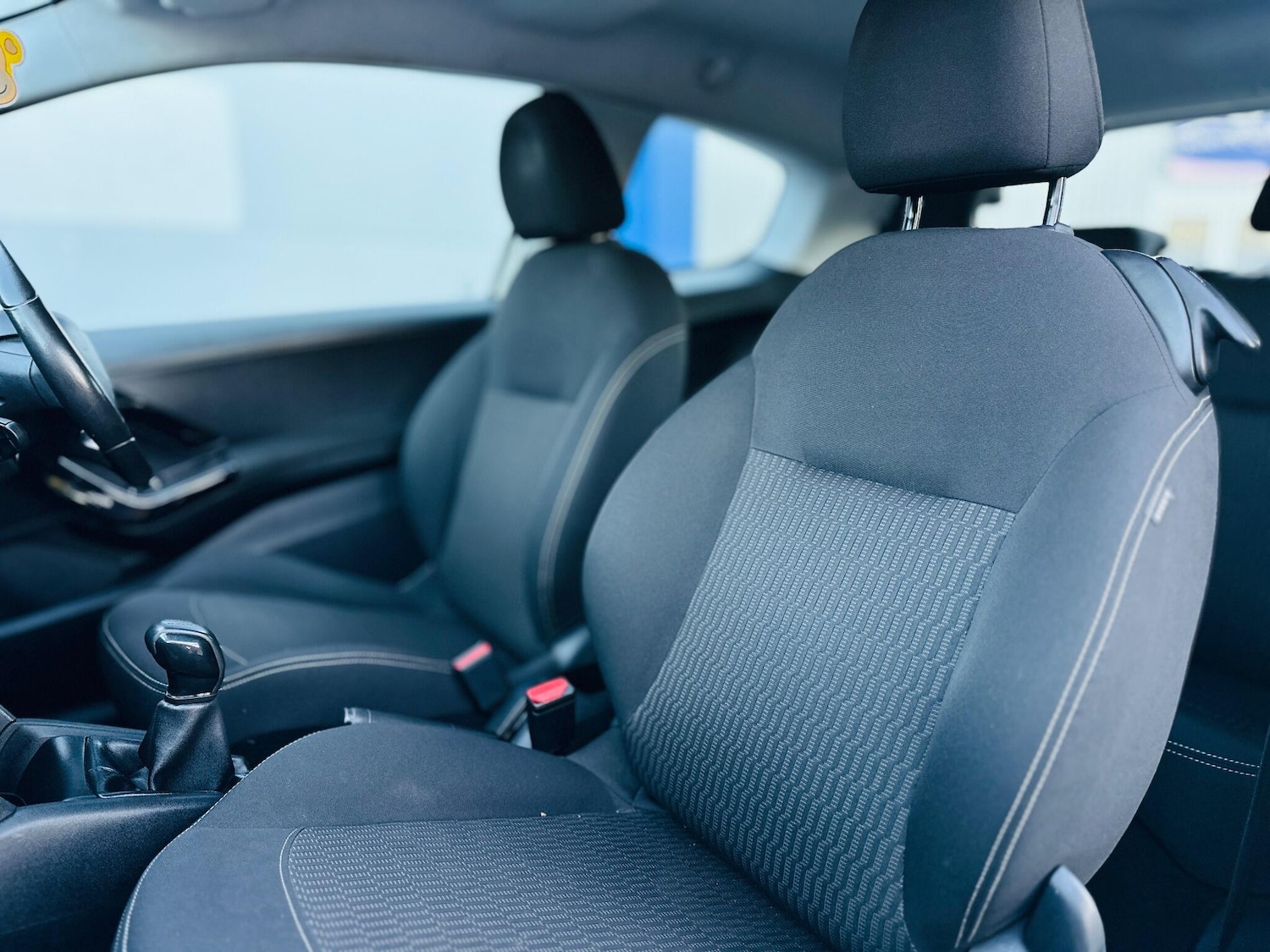 Used Peugeot 208 2017 for sale - 76613378: Photo 25