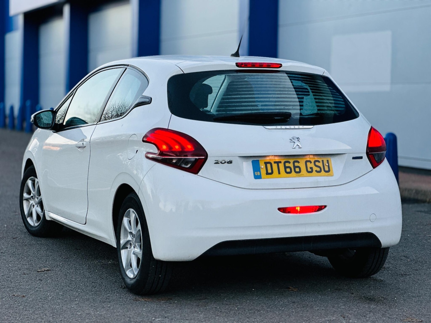 Used Peugeot 208 2017 for sale - 76613378: Photo 37