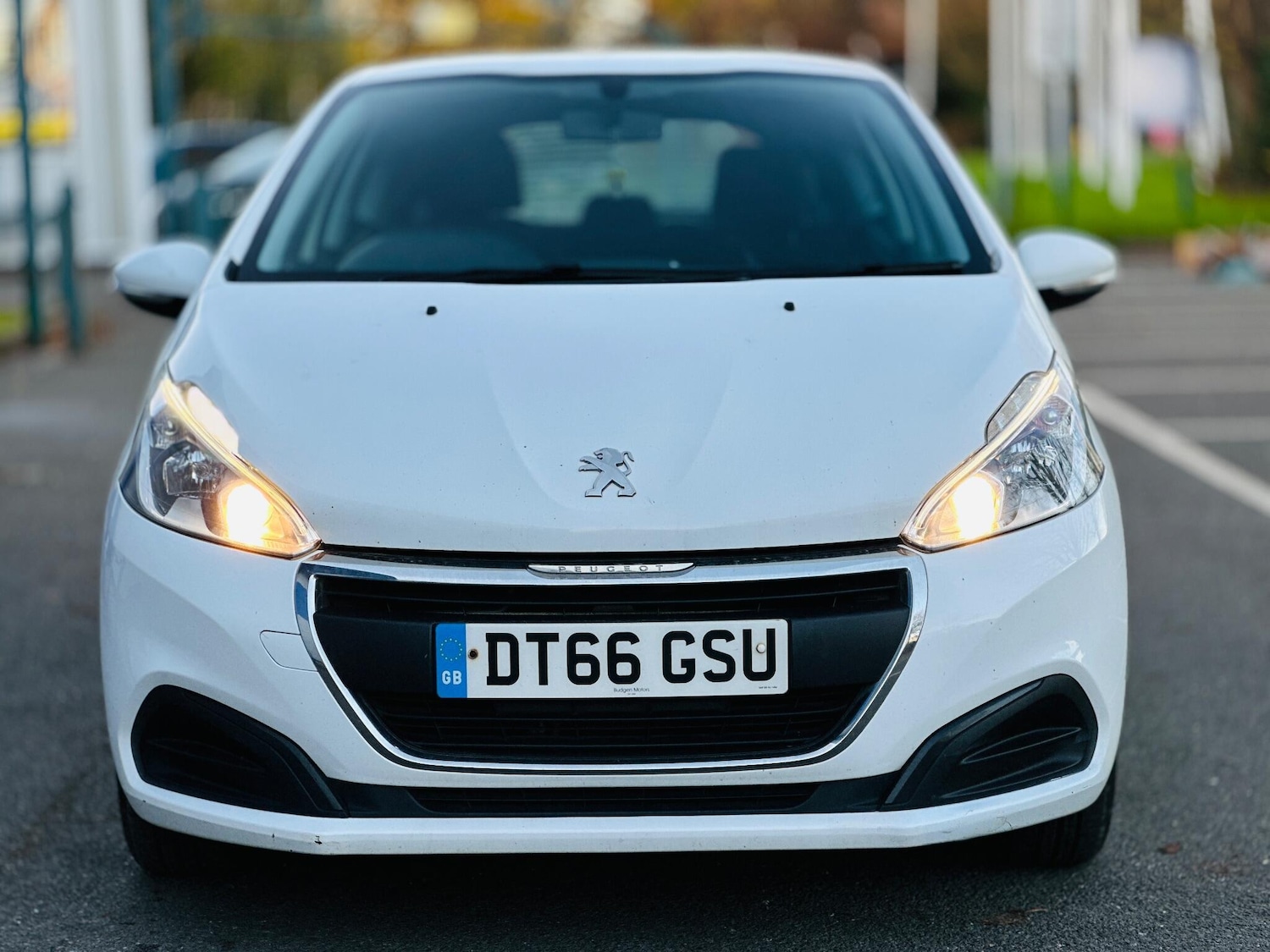 Used Peugeot 208 2017 for sale - 76613378: Photo 38